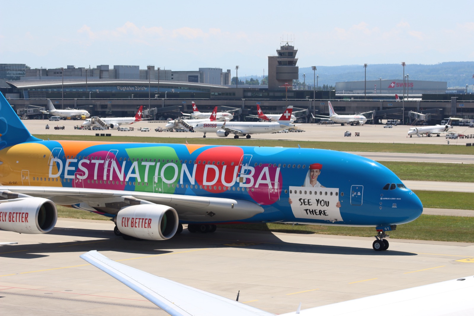 Emirates A380 Destination Dubai am Flughafen Zürich